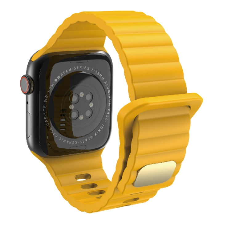 Breathable Skin-friendly Silicone Watch Band For Apple Watch Ultra 49mm Series 8&7 45mm SE 2&6&SE&5&4 44mm 3&2&1 42mm(Yellow)